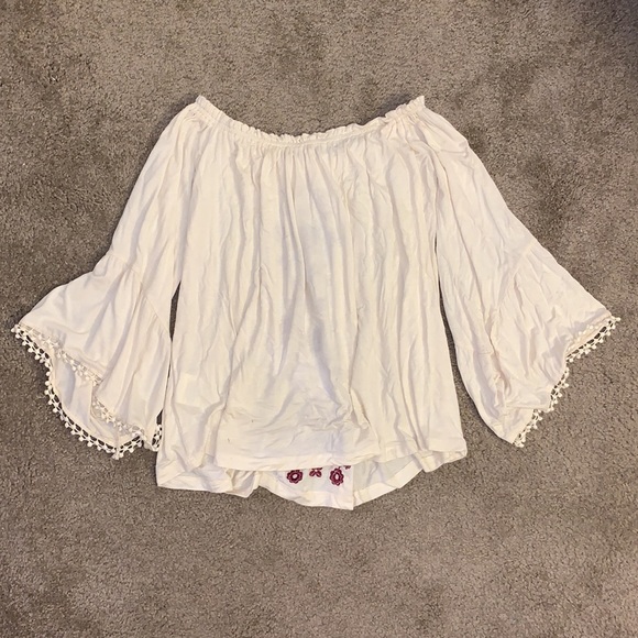 Off-shoulder top - Picture 3 of 3